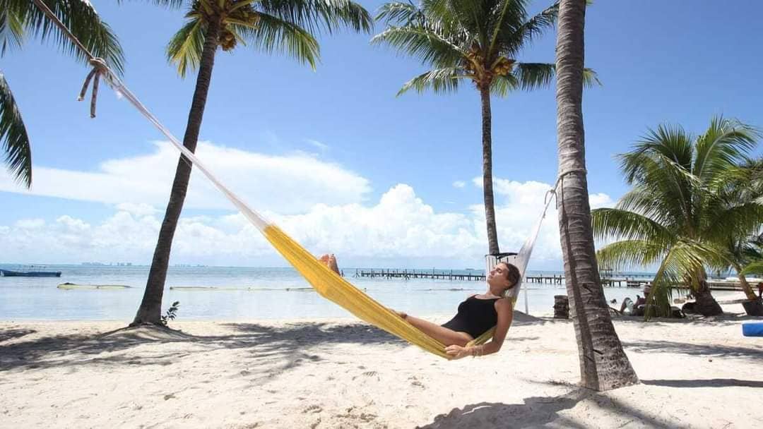 Isla Mujeres Catermaran Experience - Image 2